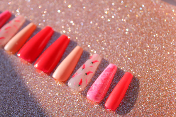 The 'Love Struck' Nails